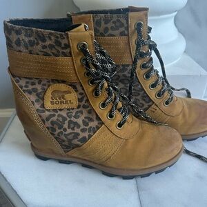Sorel Women's Brown and Leopard Lace-Up Wedge Boots
